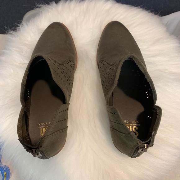 Booties - Picture 2 of 3